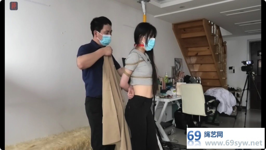 绳之韵 美少女小呆牛仔裤12CM美脚细高，户外T教准备篇/38分钟