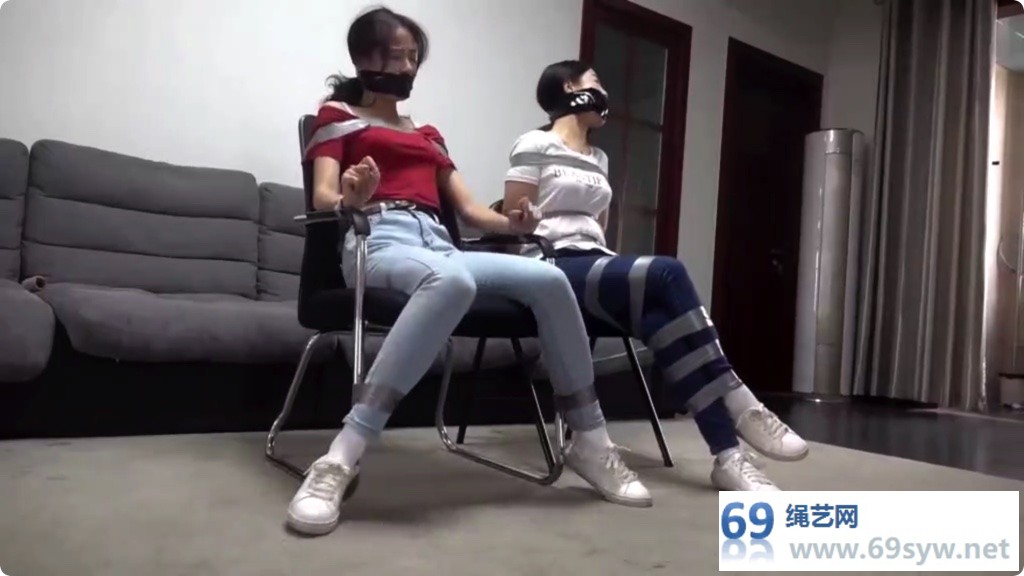 灰鸟 胡子哥系列身材炸裂的美女 女侦探的诱拐事件 佳欣 初夏/34分钟