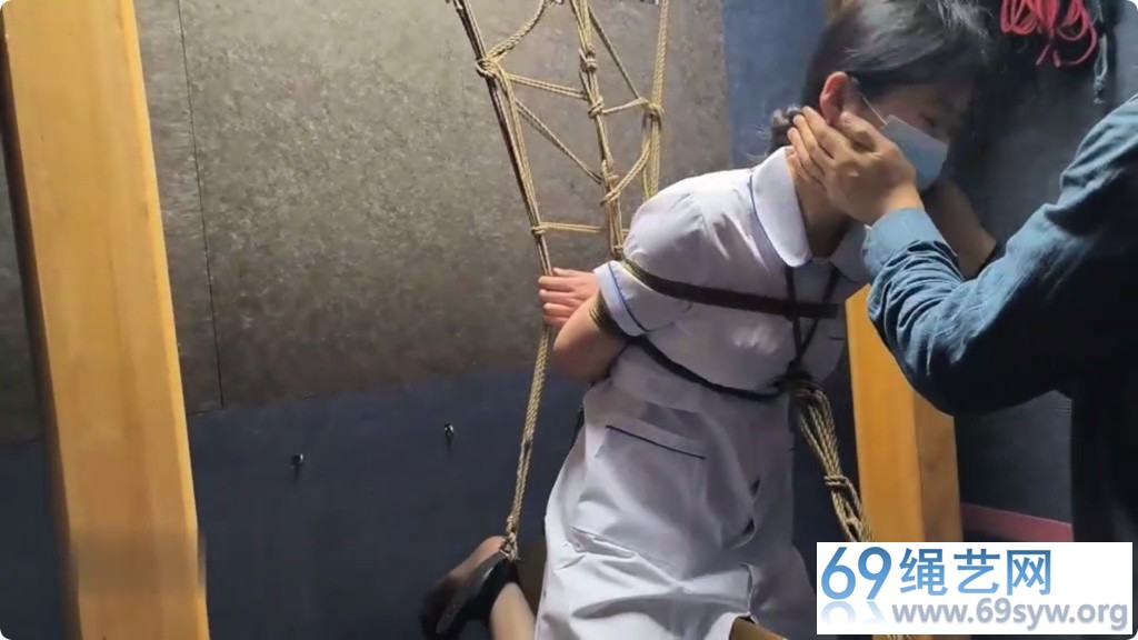 老癸 小护士姗姗骑木马 黑丝 护士服 TK 打手心/39分钟