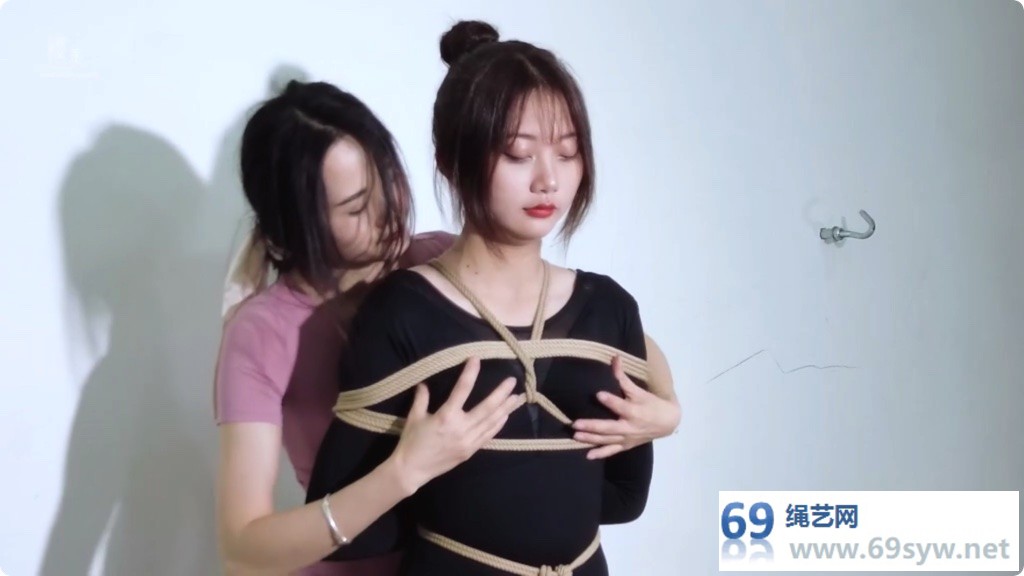 樱束 舞蹈老师罚学生驷马练腰 舞蹈老师在上课时检查课后作业/46分钟