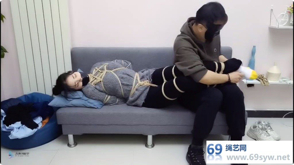 JS剧情 超美新模玖念 报复女上司 全身紧缚原味堵嘴棉/28分钟