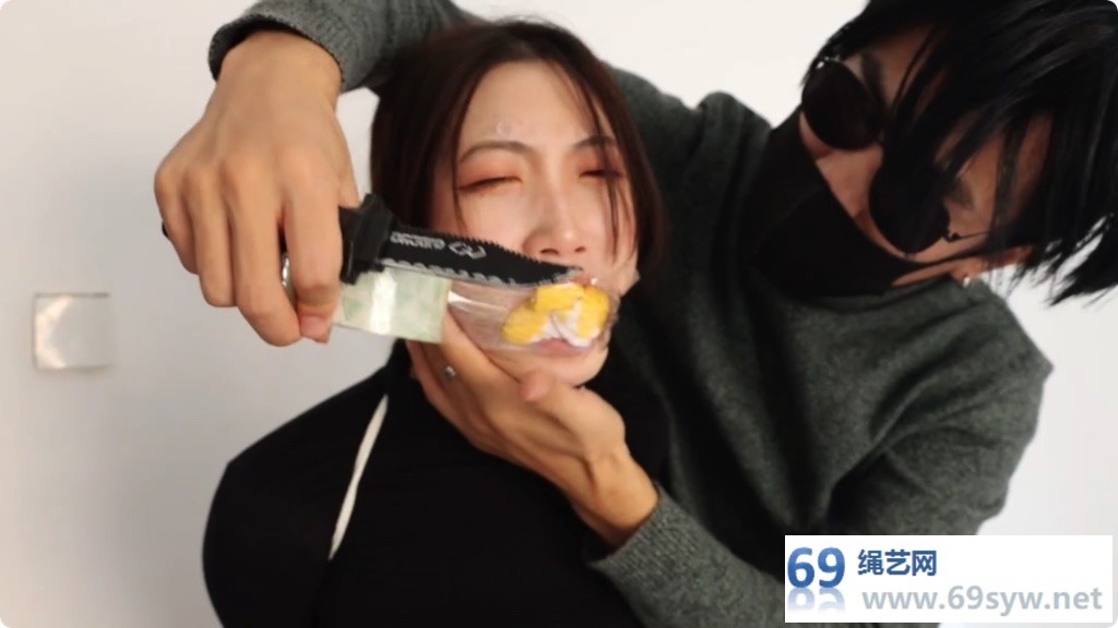 得意客剧情 失手的女贼 原味棉袜堵嘴/64分钟