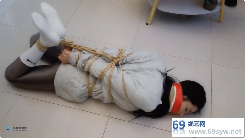 JS美模 玖念 记者劫难 紧身裤多重堵嘴驷马/62分钟