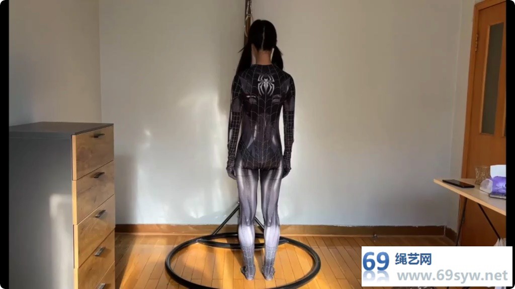 玩奴 全包紧身美少女蜘蛛侠欣妍 极限后手镣铐吊TK/50分钟