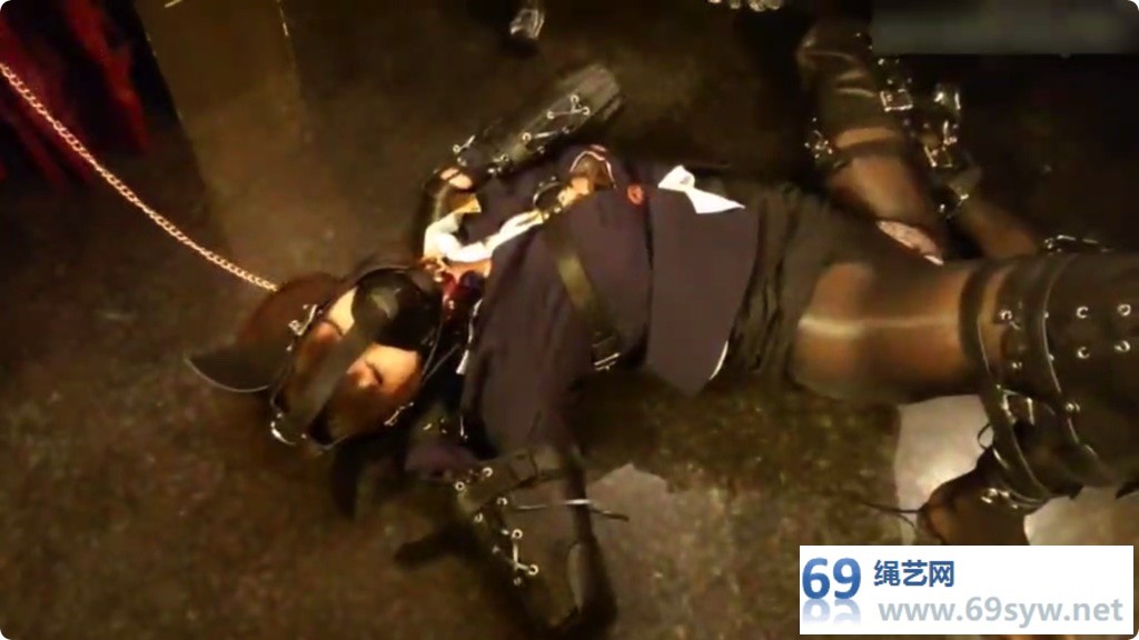 team mikey 网红王子妃空乘制服人形犬死库水 Fay Prince/21分钟