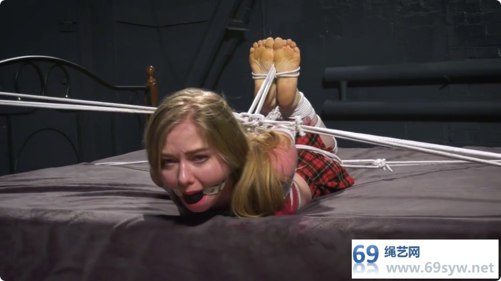  皮革紧缚课 RF-Big bondage session for Olesya/72分钟