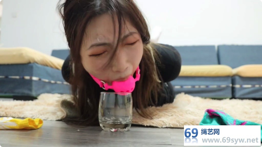得意客剧情 失手的女贼 原味棉袜堵嘴/64分钟
