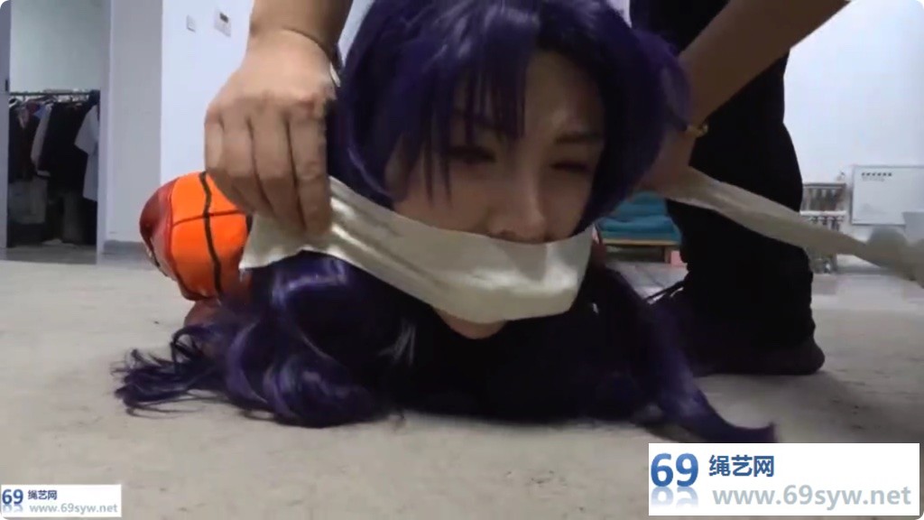 逍遥 柳洋 葛城美里cosplay 多重捆绑脱缚挑战/31分钟
