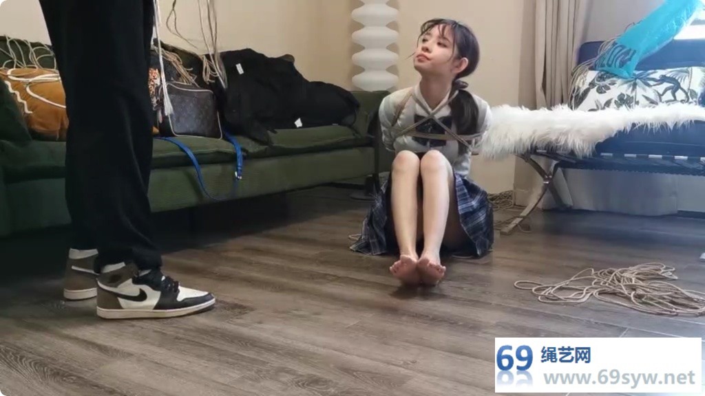 奥特曼 可爱美人珊珊 驷马放置 金属口球/37分钟