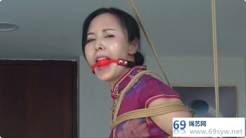 凡凡自缚准备给预约客户一个惊喜，谁知竟是自己的前夫/67分钟