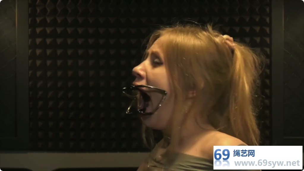 RF Olivia - Gag test for her big mouth 越来越大的口球实验/35分钟