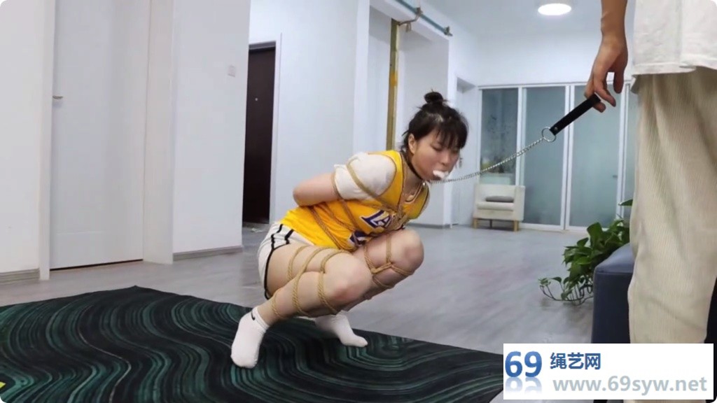 得意客 篮球主播的圈套 下 白棉袜项圈遛行/34分钟