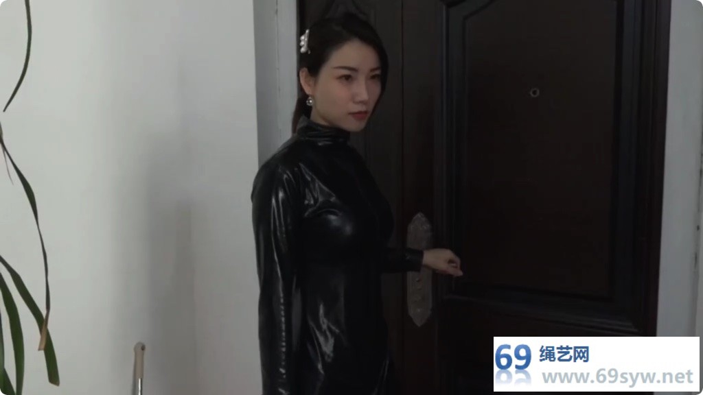 逍遥剧情 柳洋 女搜查官的48小时第1集 姣好面容马具口塞/23分钟