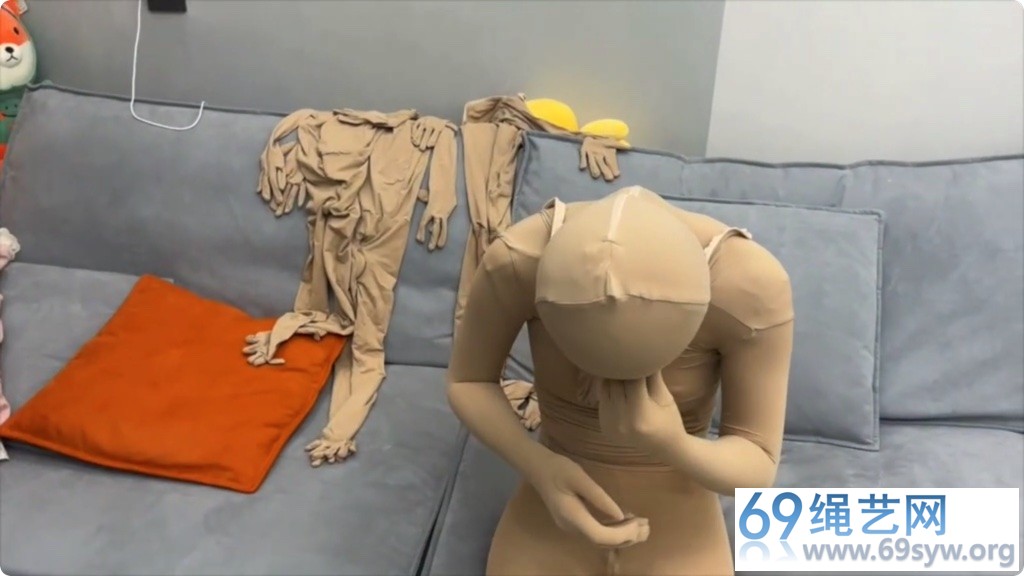 FXX 多层Zentai，从超薄到最后六层包裹，五官崩得失去直觉/43分钟