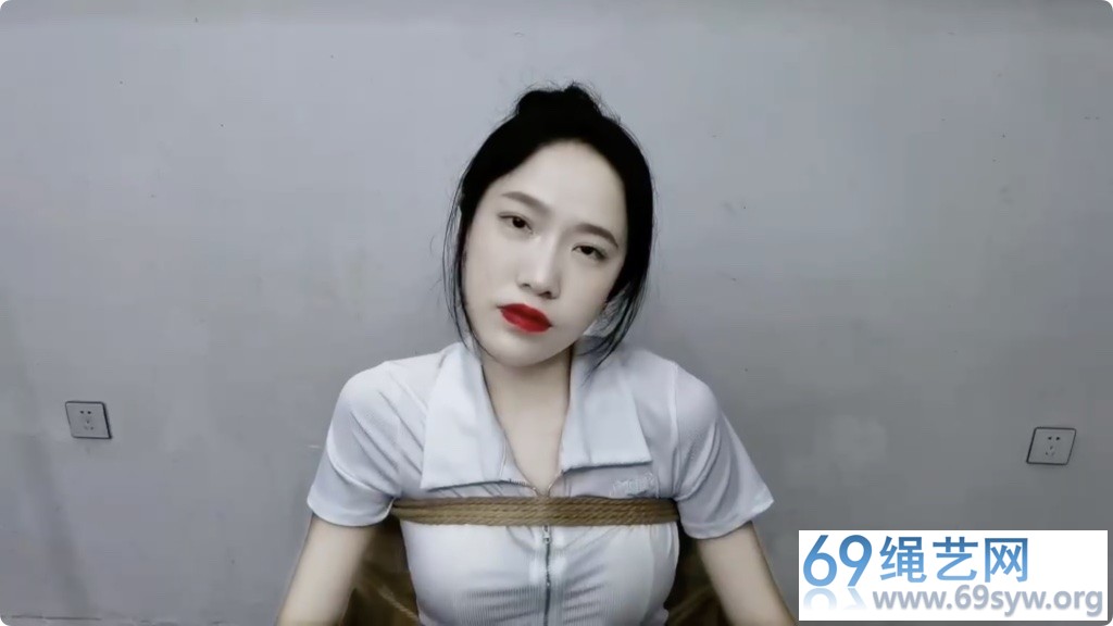 飞天 把艺仙儿绑在木制刑椅上电击 升到200是什么感觉/24分钟