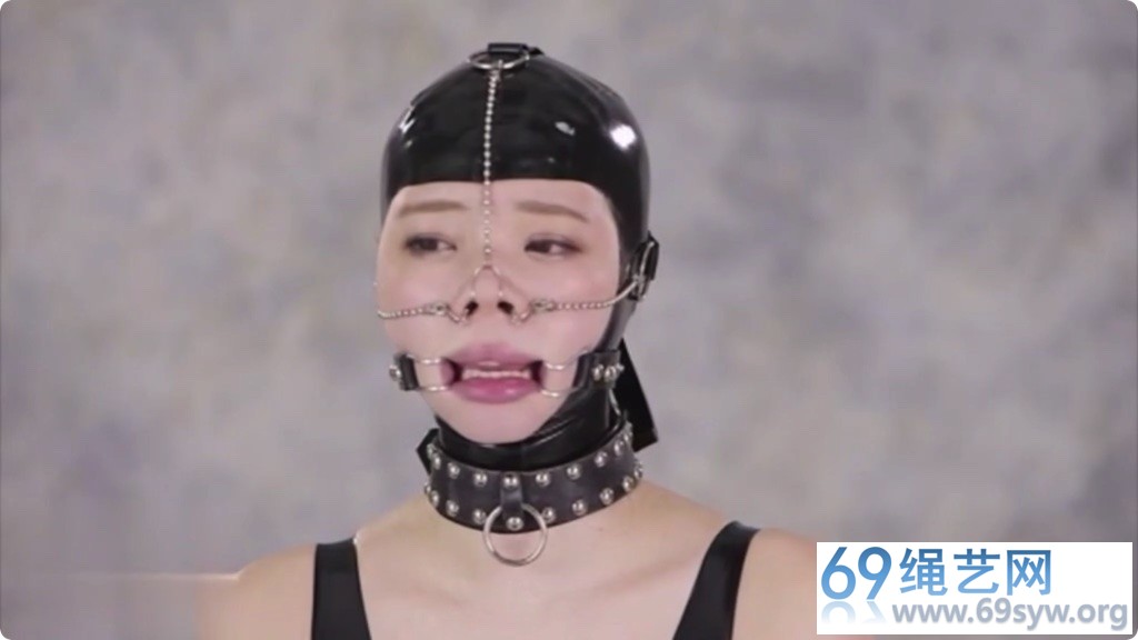 日本 素人反差 乳胶道具放置展示/31分钟