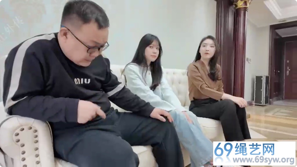 枫叶 母女劫难2 艾娃 紧身瑜伽裤/27分钟