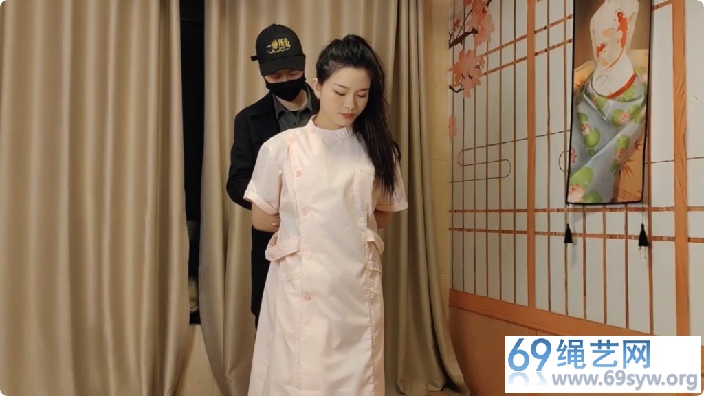 一绳所爱 小护士洛洛极限驷马逃脱 强制开口/36分钟