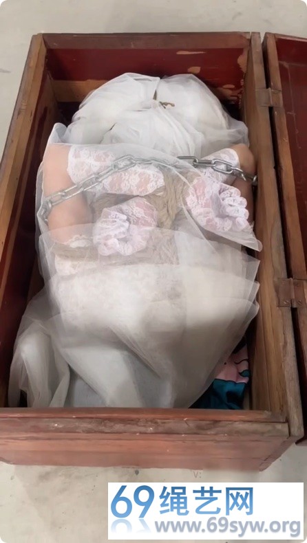 媚娘 美腿水儿贩卖记 奴隶新娘口含钥匙捆绑装箱封闭/133分钟