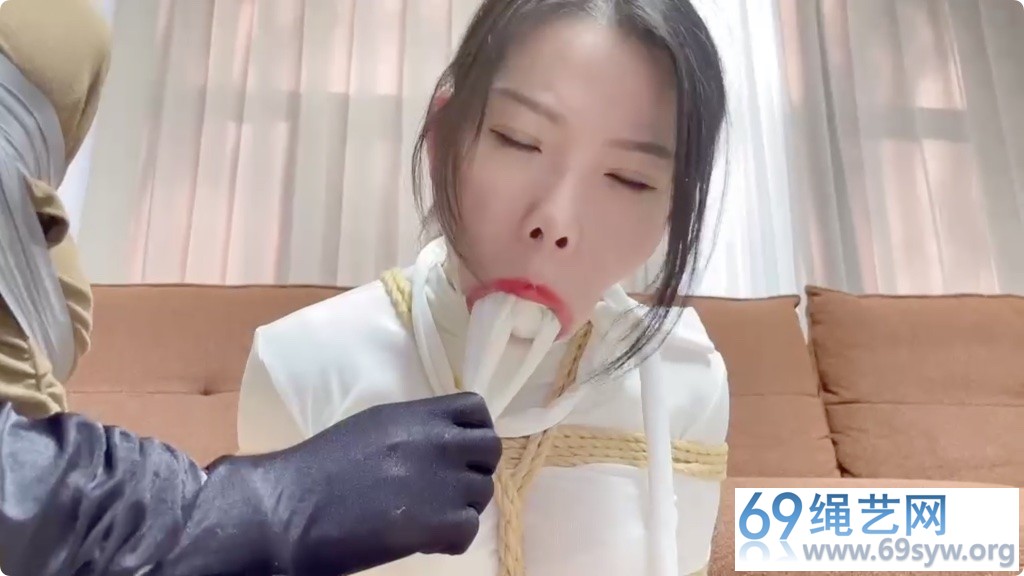 云雀 诺米 柳洋 紧身恋物 闺蜜不接电话放你鸽子 不要着急生气/32分钟