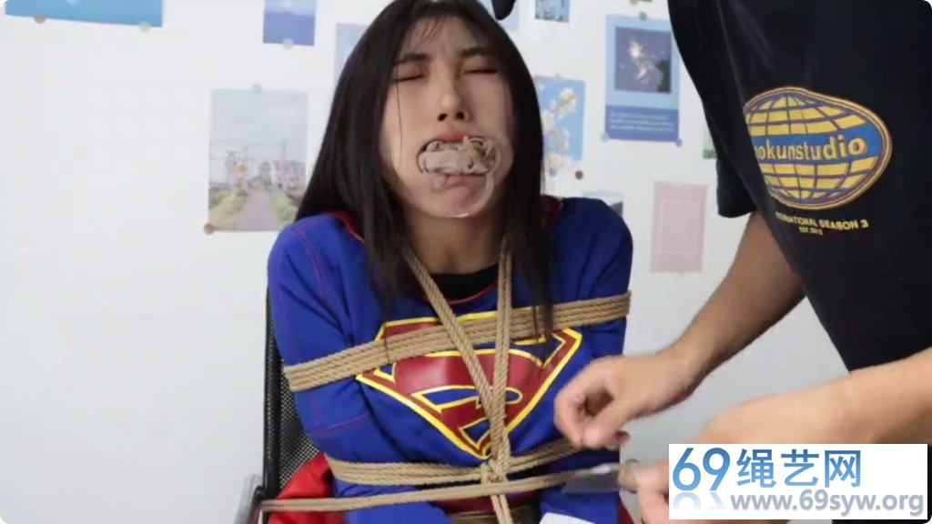 得意客 恩可 椅子缚 女超人 鼻沟 整双丝袜堵嘴捆脚趾TK/21分钟