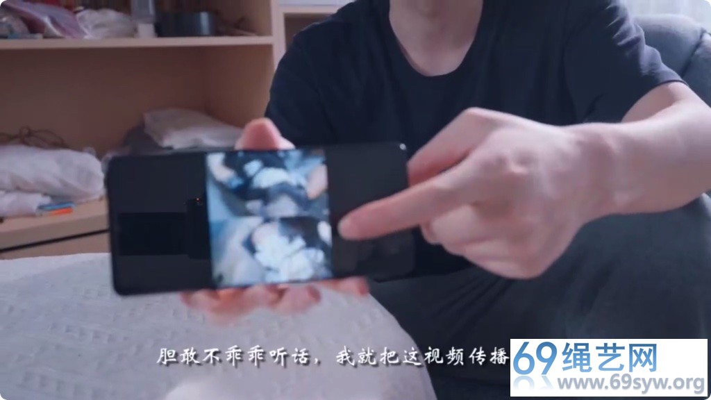 悠米 美女空姐劫持记02 被变态司机以视频做威胁 内置/30分钟视频下载