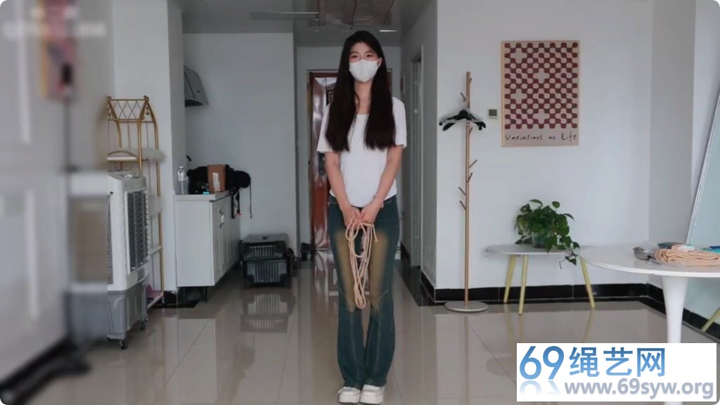 中二病 很美的新模 大一青春活力小姐姐“艾莉西亚”/19分钟