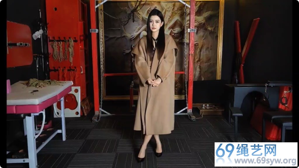 随心 美人江奈 美女模特的应聘体验 强制大字震动/32分钟