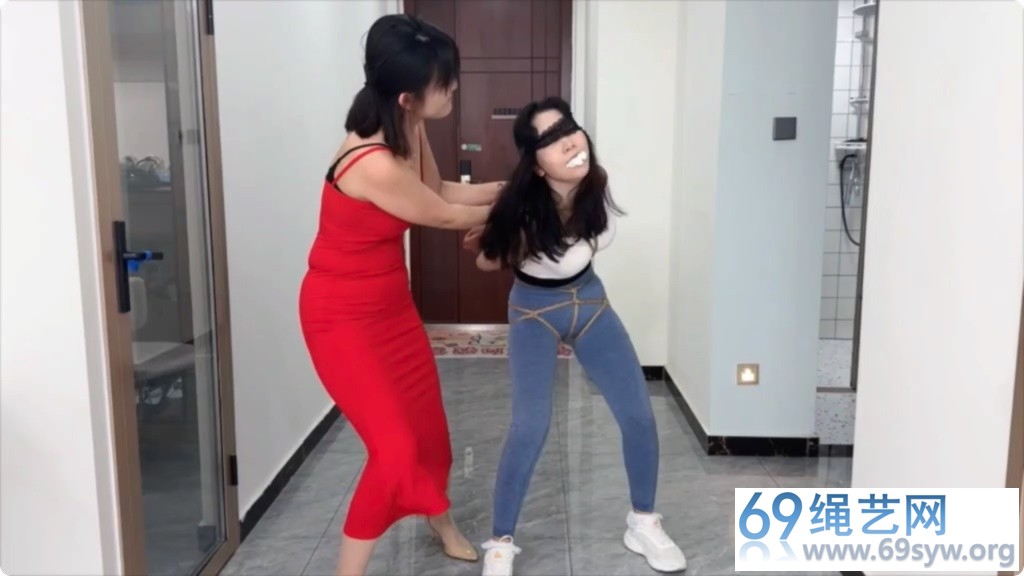 金宝 剧情 自作自受 上 定制家务奴 女S女M 反转/36分钟