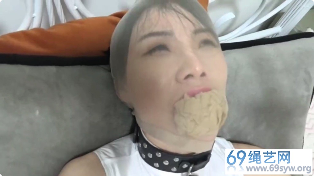 逍遥剧情 柳洋 被征服的女侠 下 丝袜吸臭瘙痒药水/20分钟