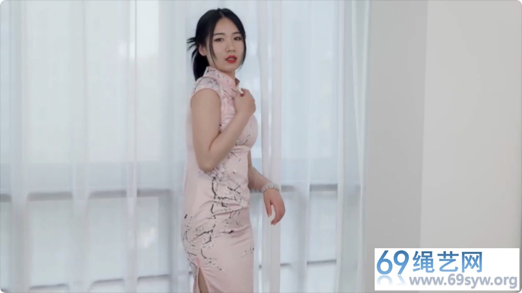 4K映像 童瑶 被紧缚的旗袍女孩/13分钟