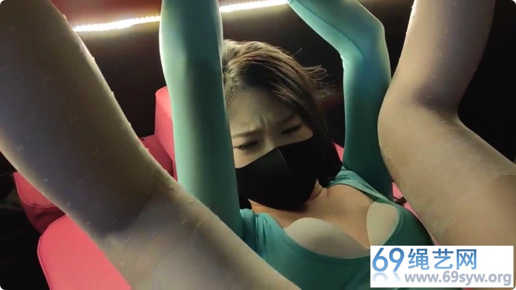 随心 美腿杨蕊 蓝色体操服白丝 两种羞耻分腿的姿势固定/24分钟