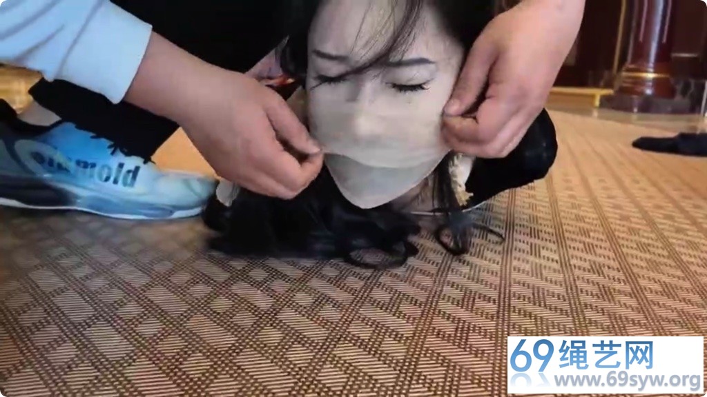 枫叶 女女剧情 残酷的绑架案 下 多重丝袜蒙堵/34分钟