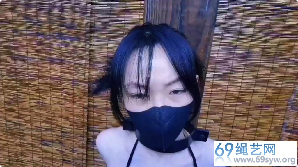 飞天 柔仙儿（嗷嗷）马步禁锢在特制木桩上 震动多重堵嘴/16分钟