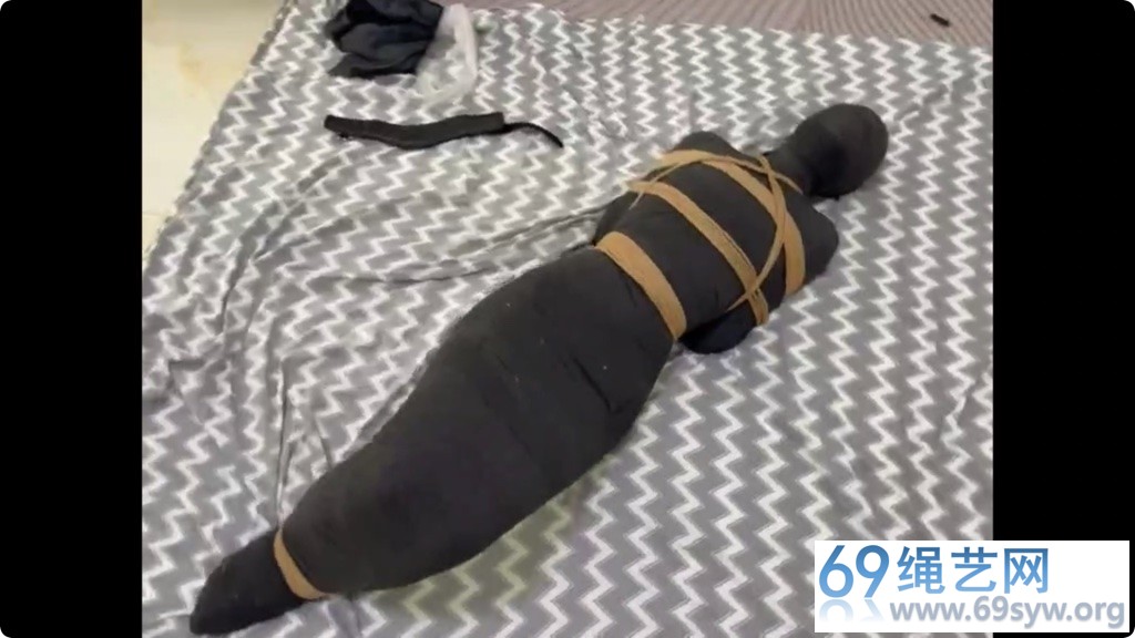 窒物者 蟹缚强制+超紧木乃伊+50米绳绝望加固 呼吸控制震动/43分钟