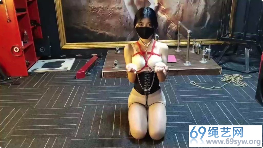 意之窗 小爱慕汤圆 遛狗木马惩罚 气质美女/21分钟