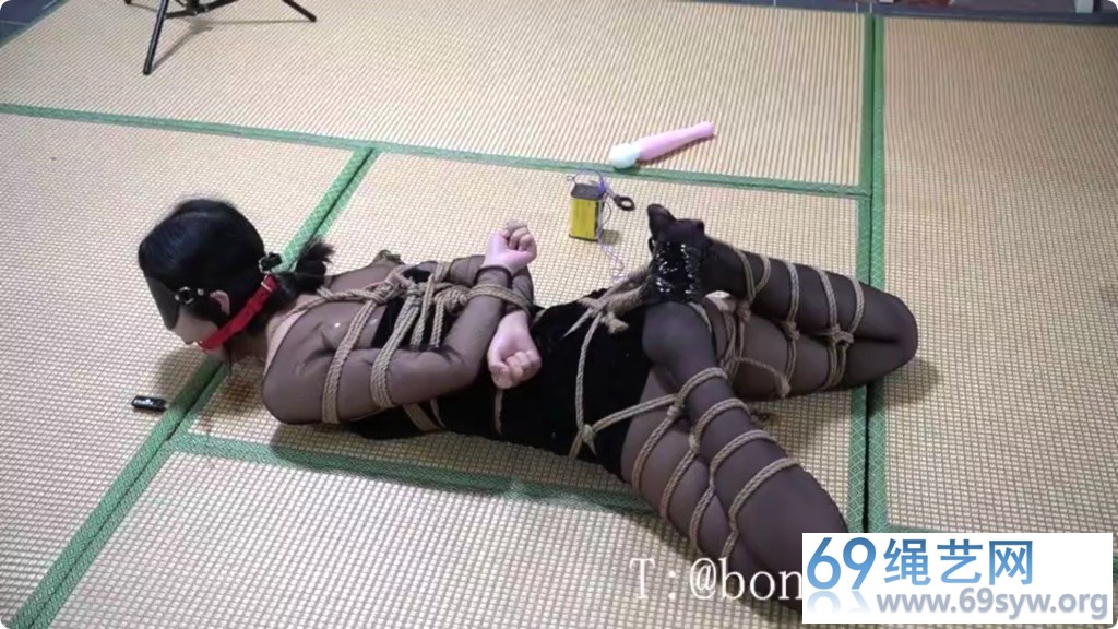 GB涵涵 严密驷马+全自动黑丝美足TK/23分钟