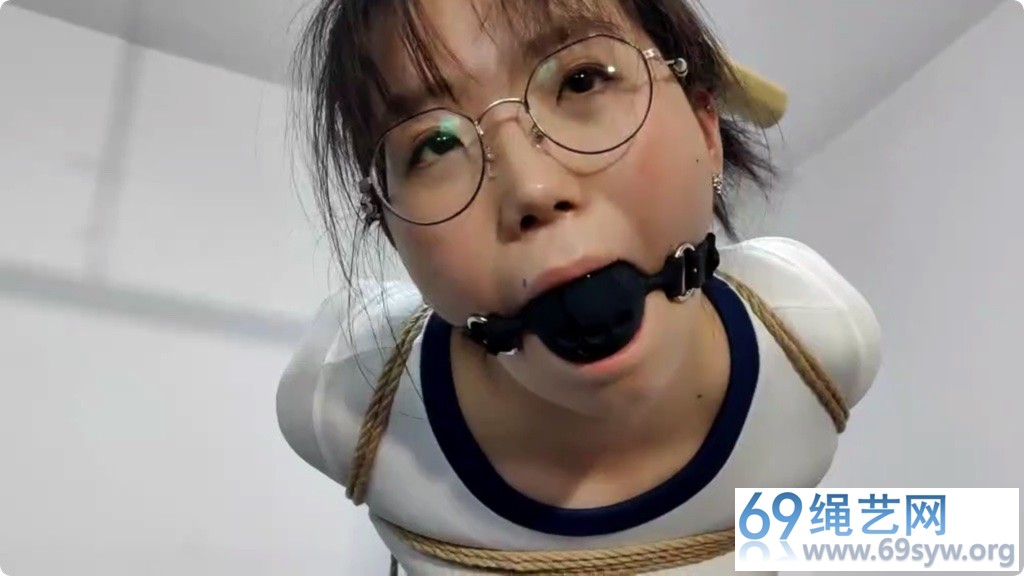 一绳所爱 可爱素人 18岁的女孩已经被绑上瘾了/27分钟