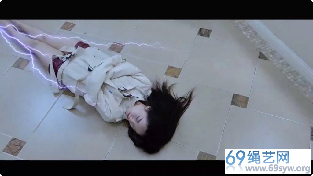 半岛束艺台 难缠的拘束衣 海语 全包蹭黑丝脚/33分钟