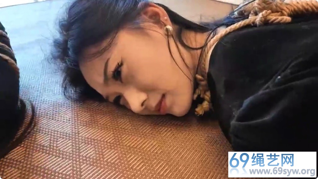 枫叶 女女剧情 残酷的绑架案 下 多重丝袜蒙堵/34分钟