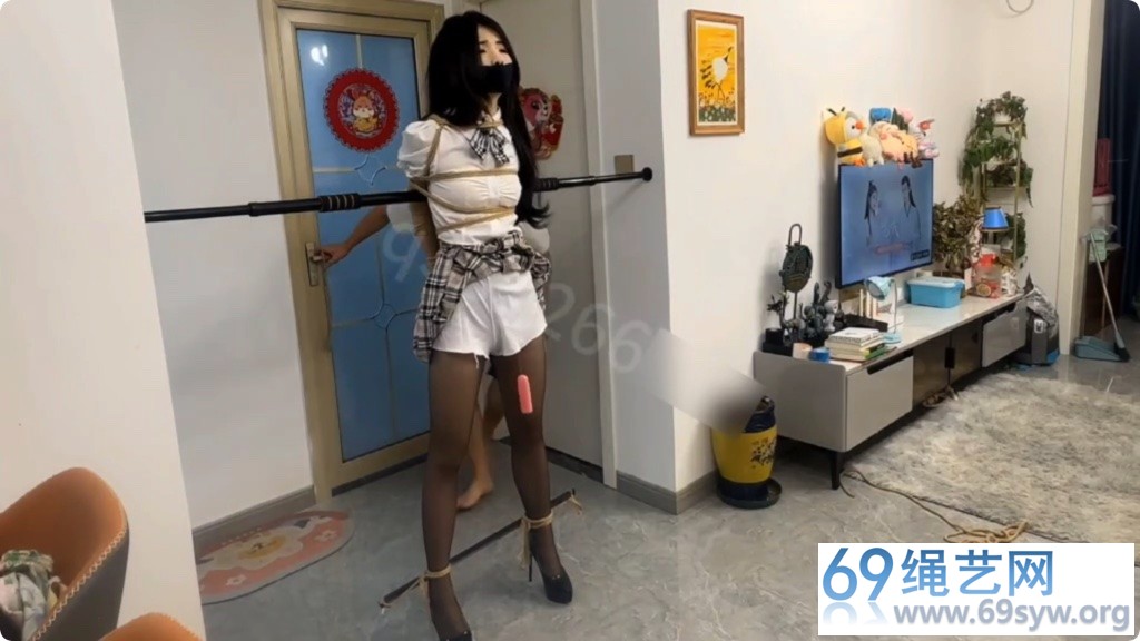 欢乐谷 jk黑丝高跟罚站T教/68分钟