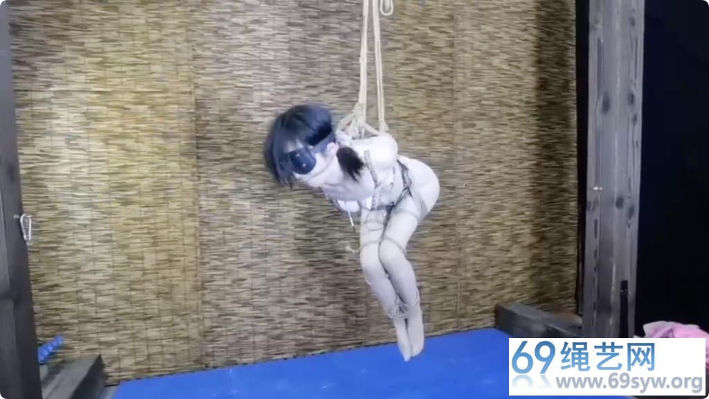 飞天 柔仙儿（嗷嗷）被绑起吊起 小嘴也被紧缚 股绳深陷内置/19分钟