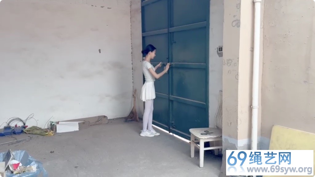 媚娘 书瑶 被凌辱的舞蹈生02 极品白丝美脚/33分钟