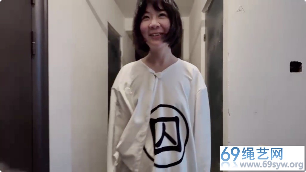 半岛 易碎物品 轻拿轻放 落叶 贞操带人型牢笼装箱禁锢/24分钟