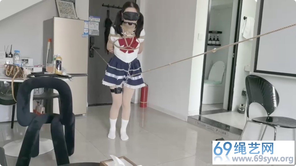 FXX 邻家女孩初长成 完全缝合的全包奴隶 犬化贞操带/49分钟